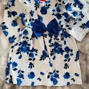 Charming Kids Dress with Blue Floral Pattern and Bow